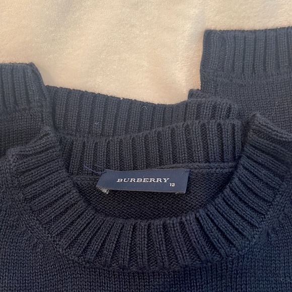 Burberry Sweater - Picture 7 of 7